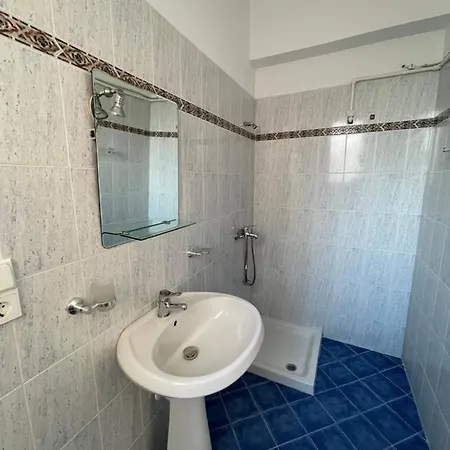 Hotel Marsi *