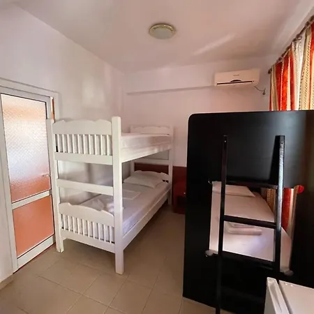 Hotel Marsi * Saranda